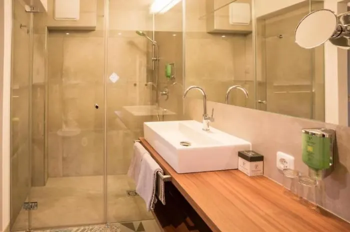 Das Gruene Hotel Zur Post - 100 % Bio Salzburg 3*,